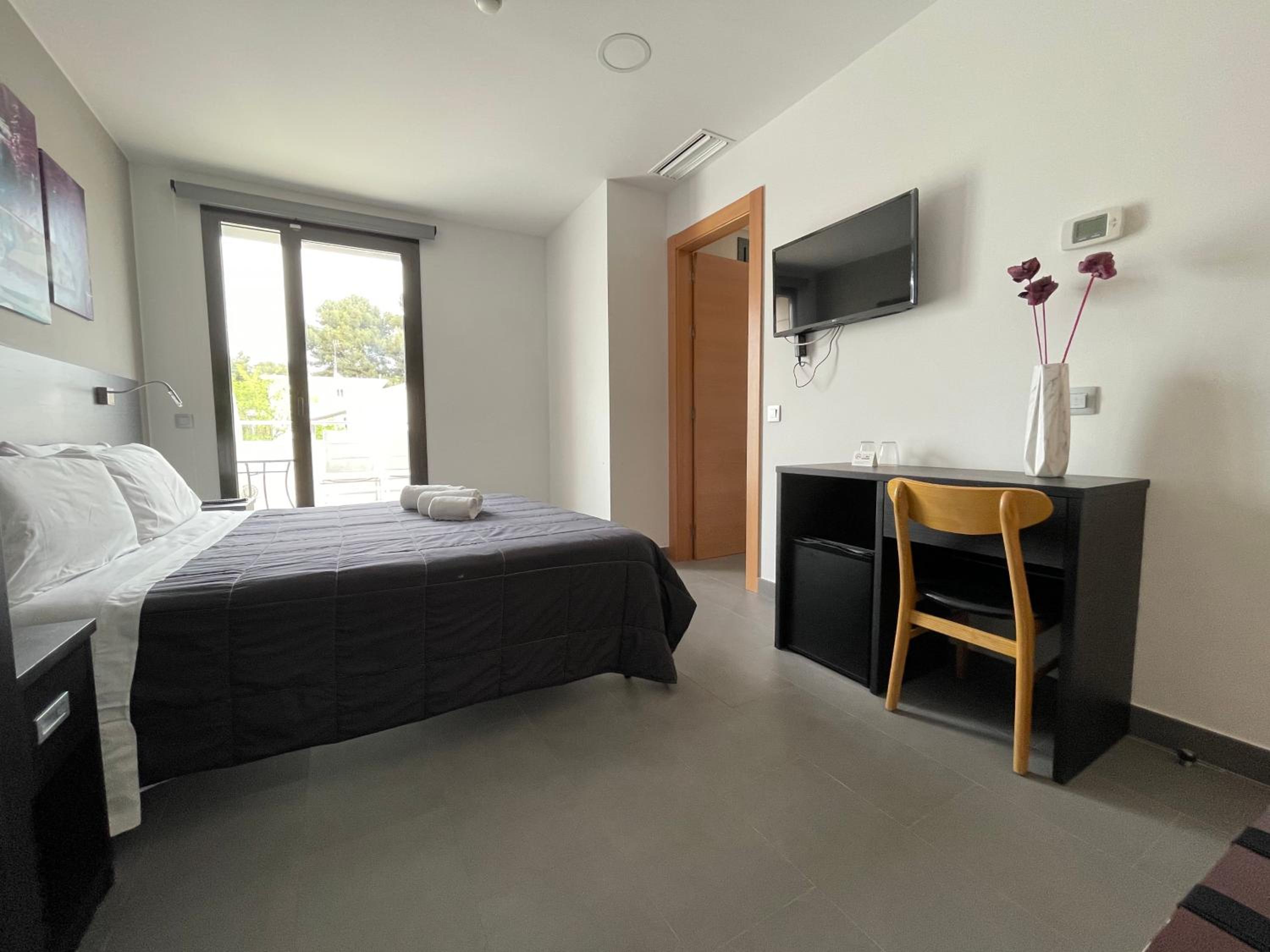 6 Bis HOTEL 19/58