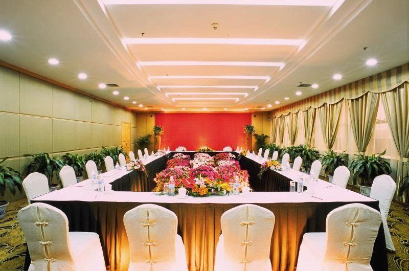 Yangling International Conference & Exhibition Center Hotel 22/27