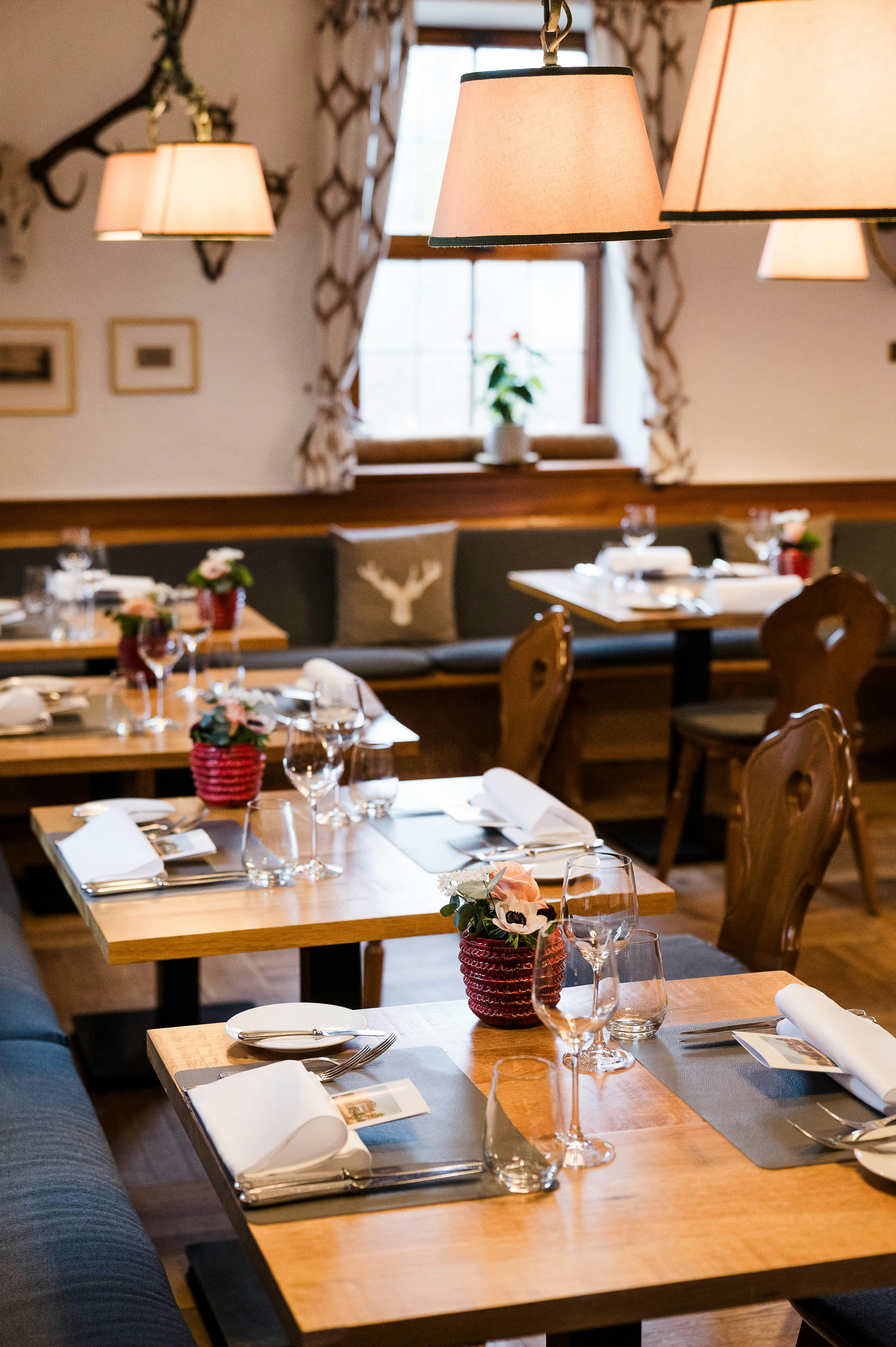 WALD AND SCHLOSSHOTEL FRIEDRICHSRUHE 45/67