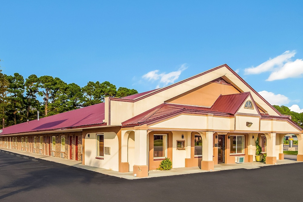 Red Roof Inn Santee 9/49