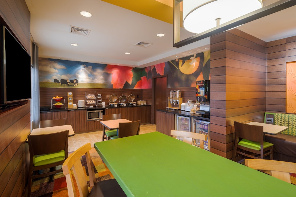 Fairfield Inn Suites Nashville Smyrna 37/50