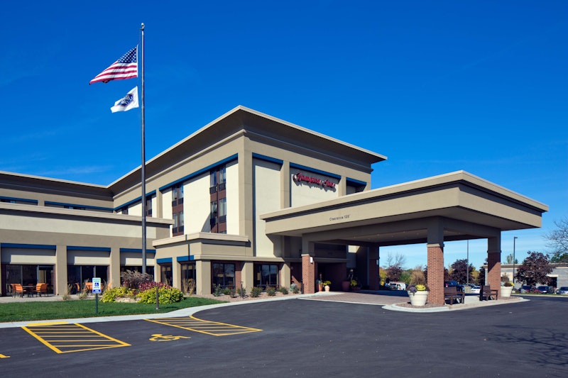 Hampton Inn Milwaukee/Brookfield 2/36