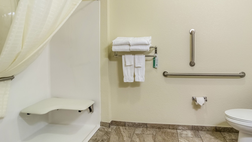 Cobblestone Hotel & Suites - Beulah 16/62