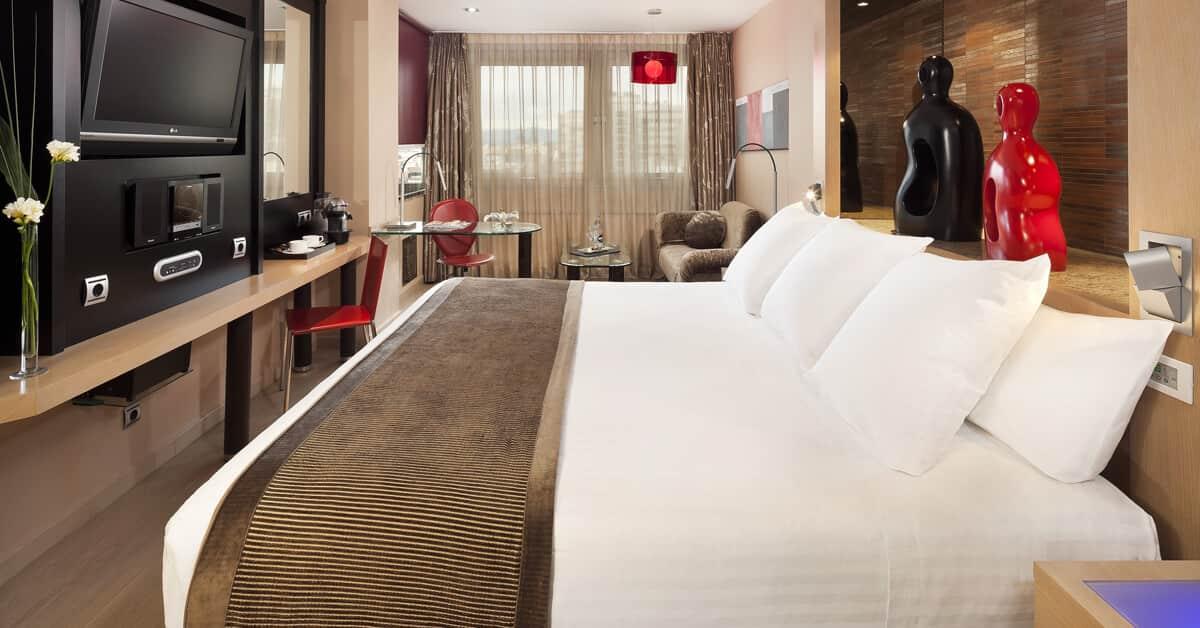 غرفة بريميوم بسرير مزدوج، Melia Madrid Princesa Hotel 10/10