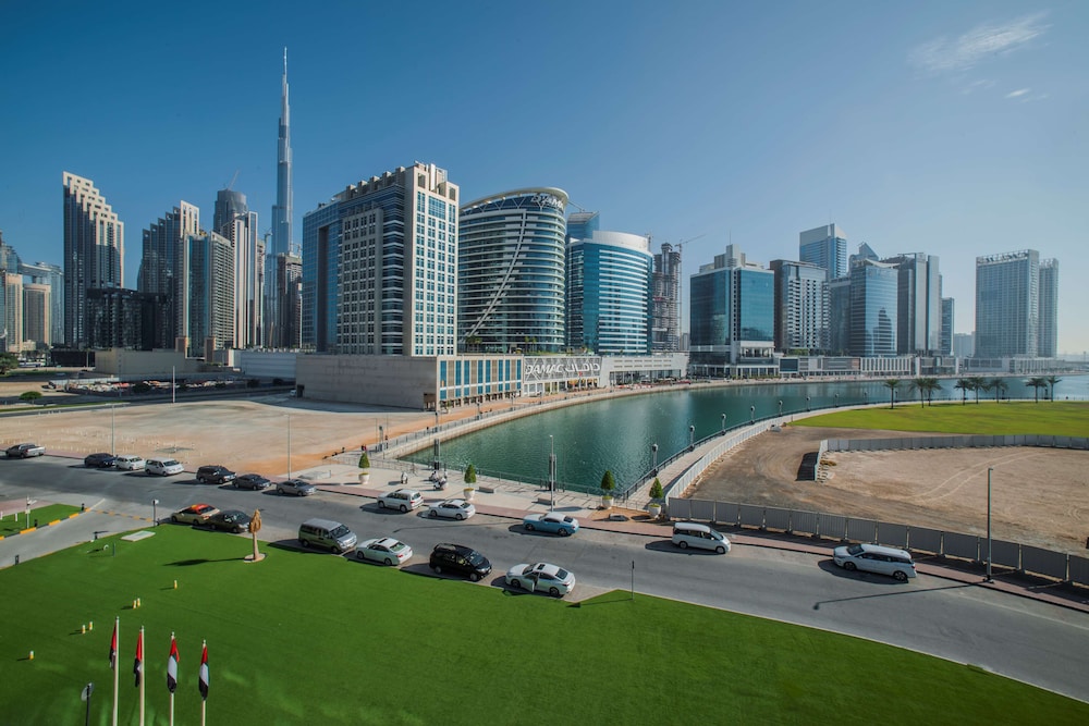 Radisson Blu Hotel Dubai Waterfront 73/78