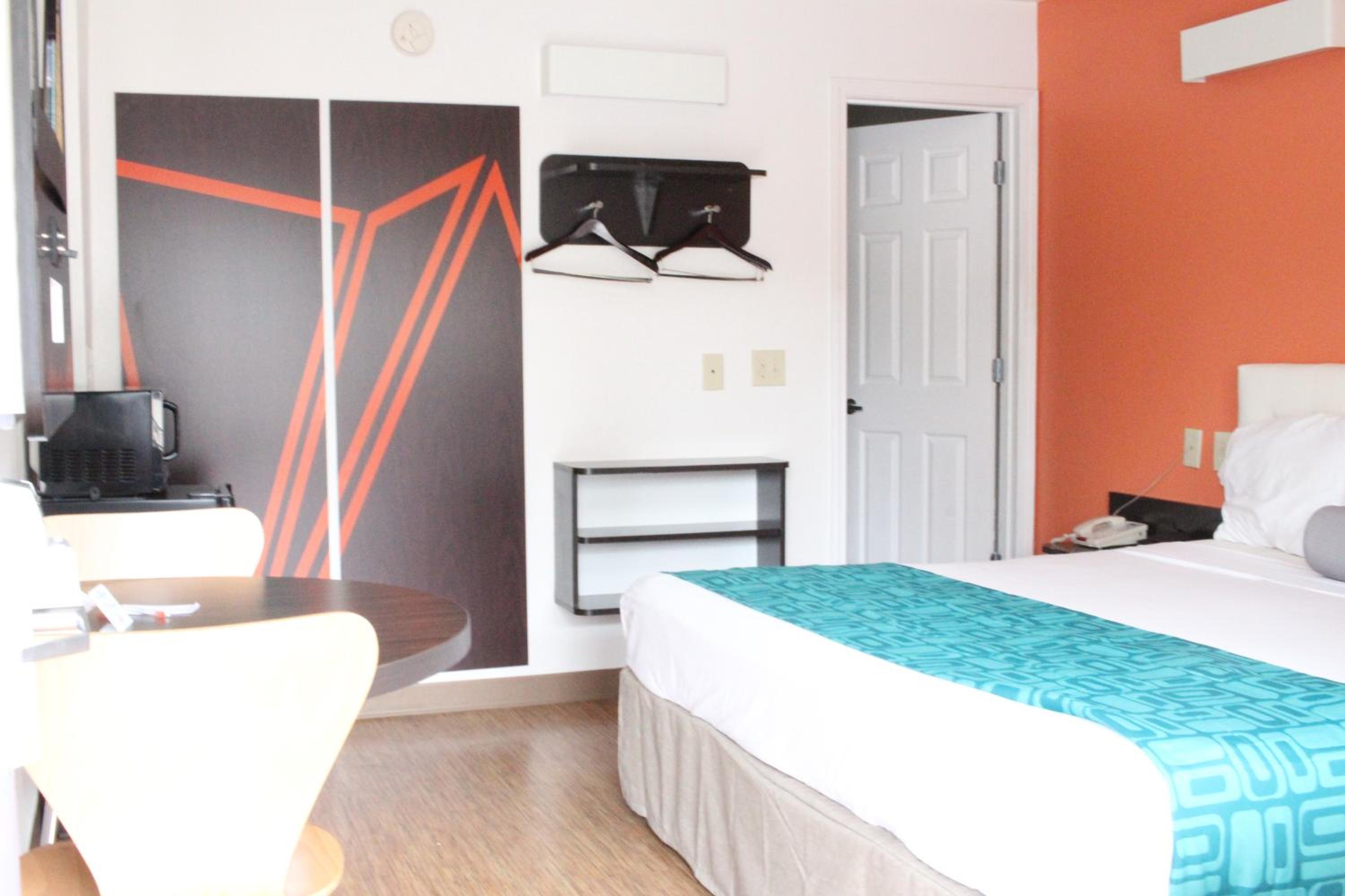 Room, King Bed, Accessible