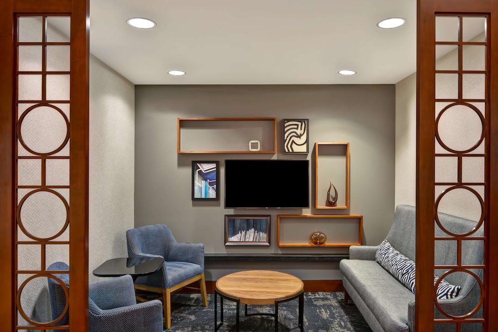 Hyatt Place Birmingham/Hoover 28/47
