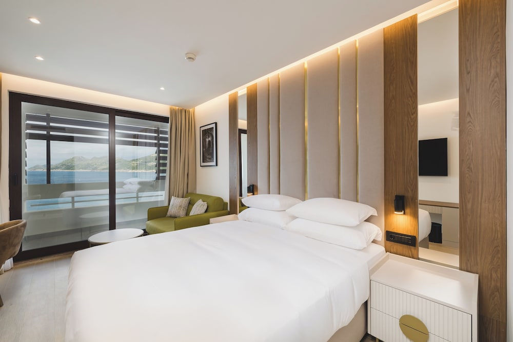 غرفة سوبيريور بسريرين منفصلين بإطلالة على البحر، Radisson Resort Ruza Vjetrova 7/10
