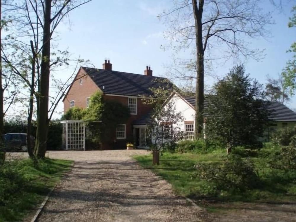 The Hall Farm B B 21/24