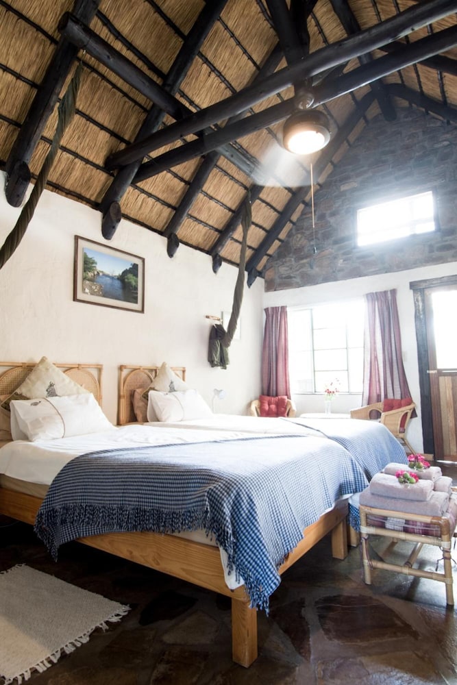 Etusis Lodge 28/61