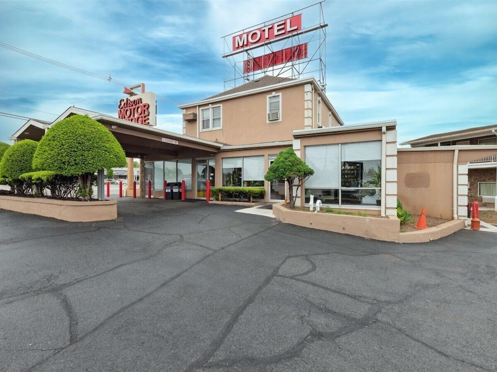 Edison Motor Lodge 15/21