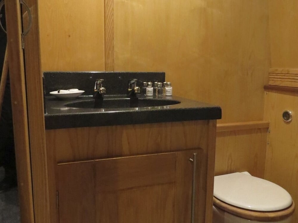 Houseboat Hotels - Hotel boat 31/31