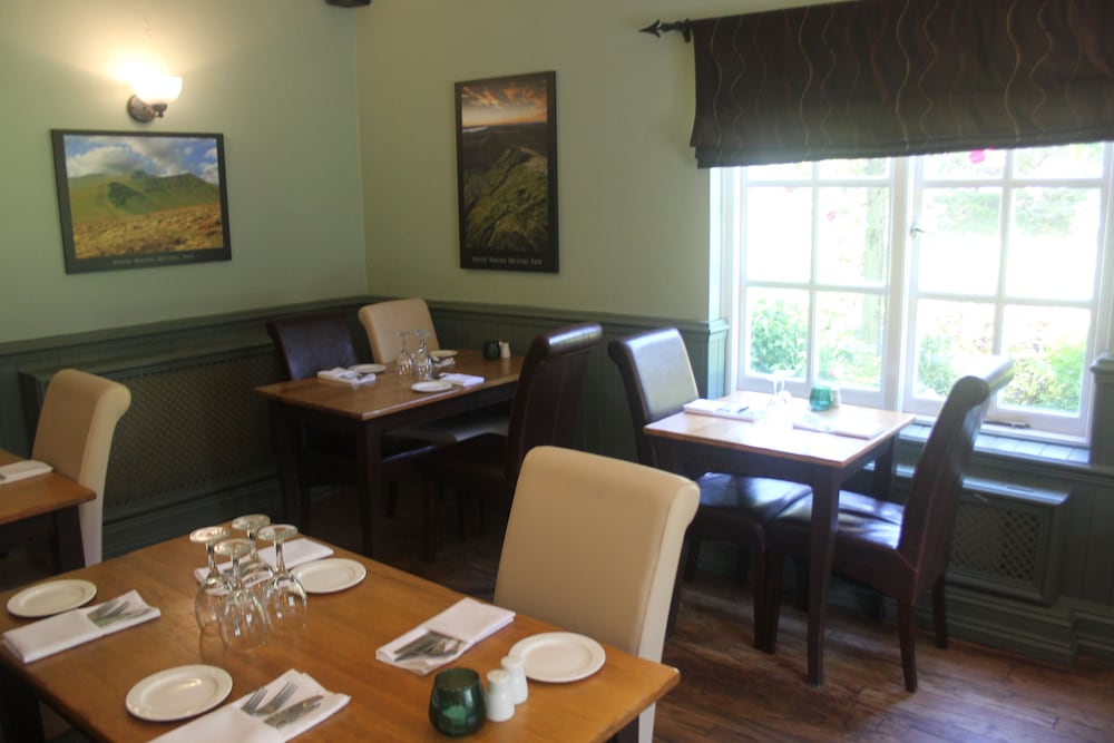 OYO Flagship Nant Ddu Lodge Hotel & Spa 49/70