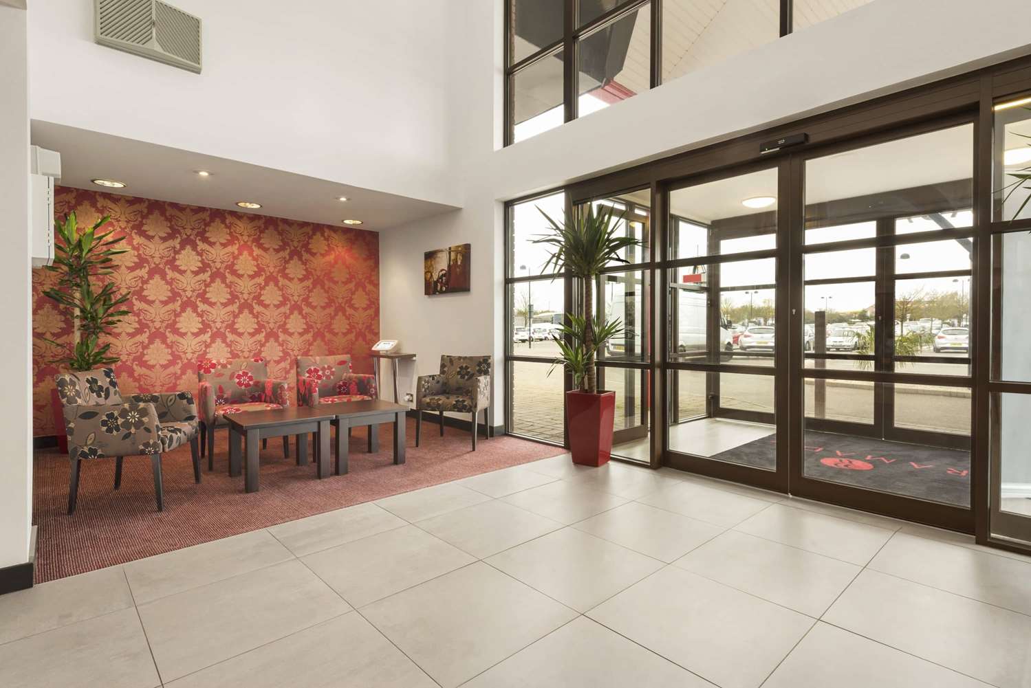 Ramada by Wyndham Cambridge 24/39