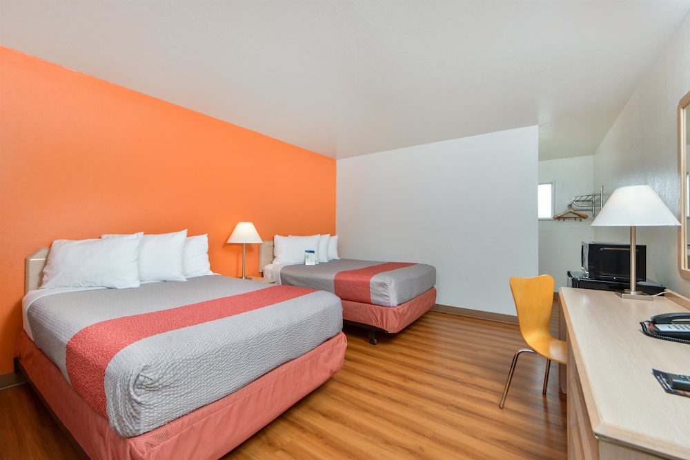 Motel6 Salem, OR - Expo Center 17/58