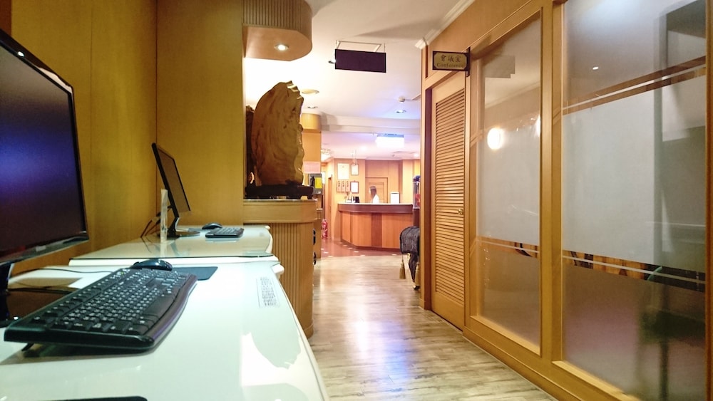 Ying Zhen Hotel 26/44