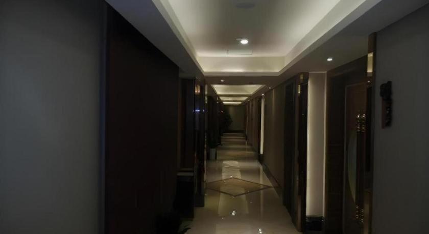 Shenzhen Futian Huaqiang South Feiyuan Hotel 23/49