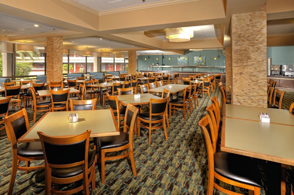 Rosen Inn At Pointe Orlando 25/50