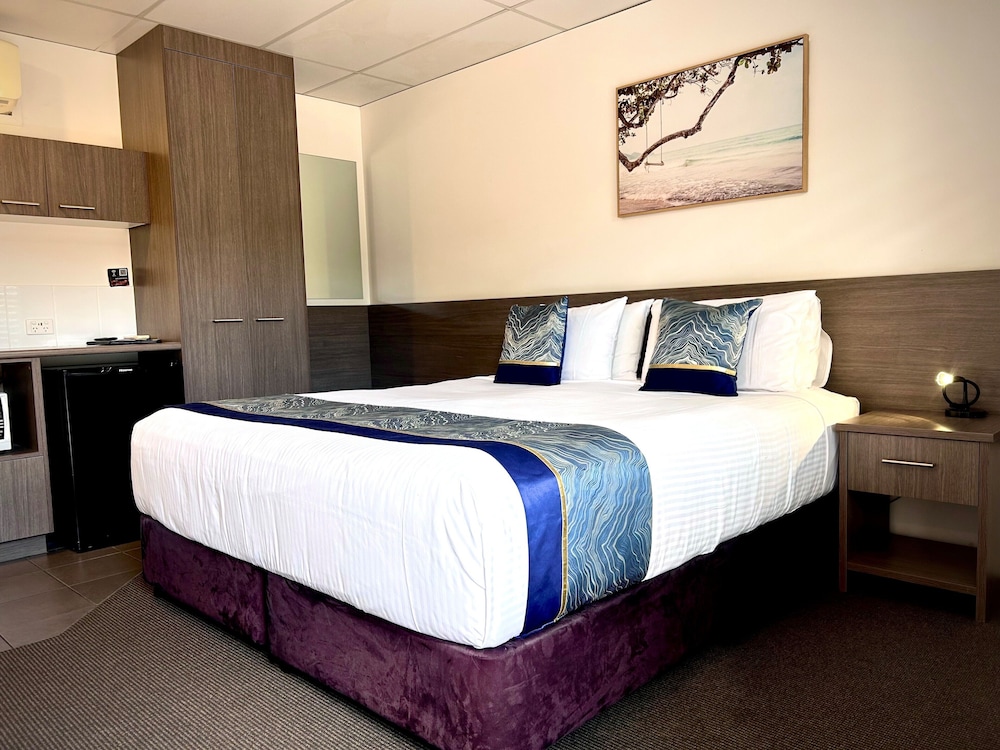 Chalet Motor Inn 17/41