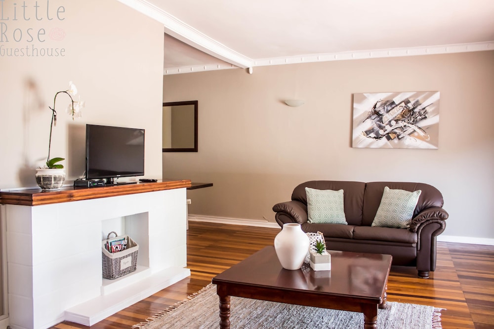 Little Rose Guesthouse & Self-Catering 33/50