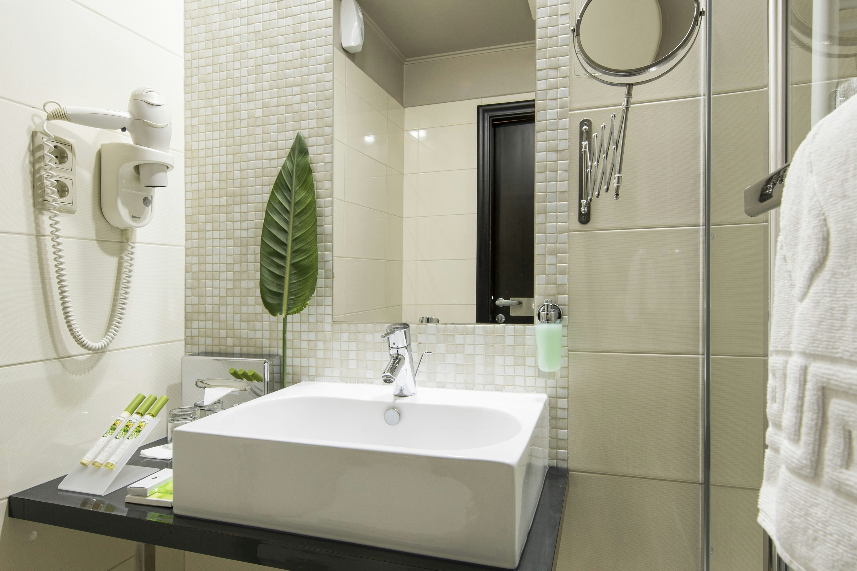 Carat Boutique Hotel 56/57