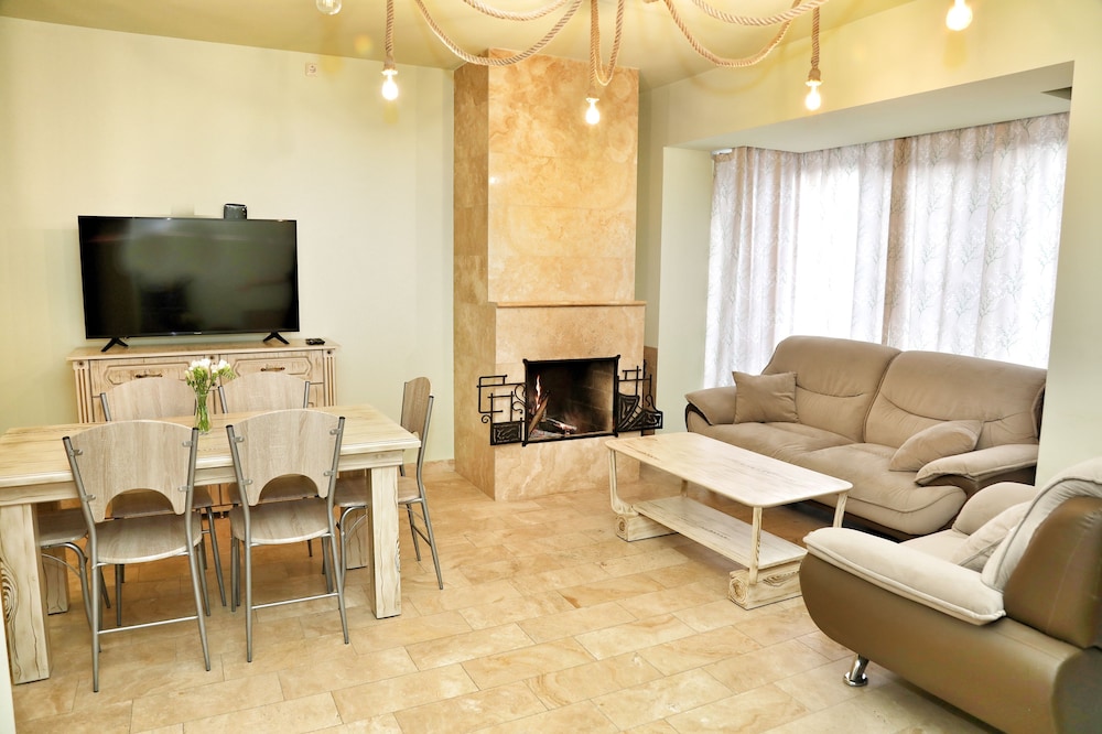 Teghenis Holiday Home 47/57