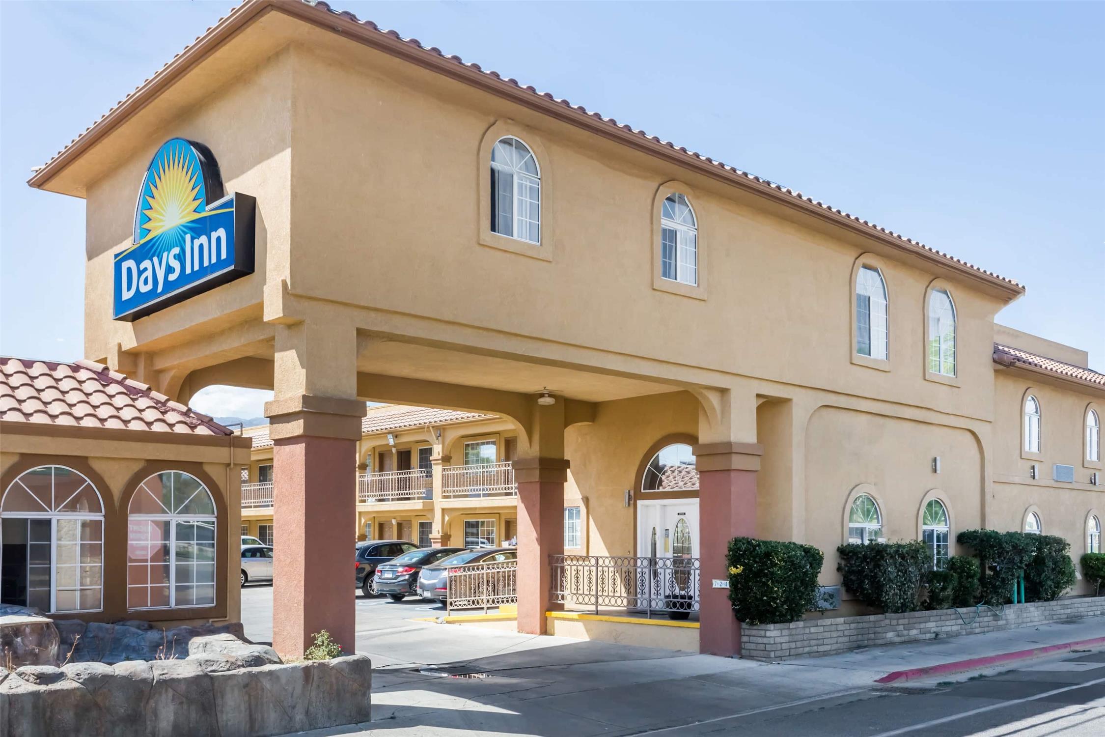 Days Inn By Wyndham Bishop 4/7