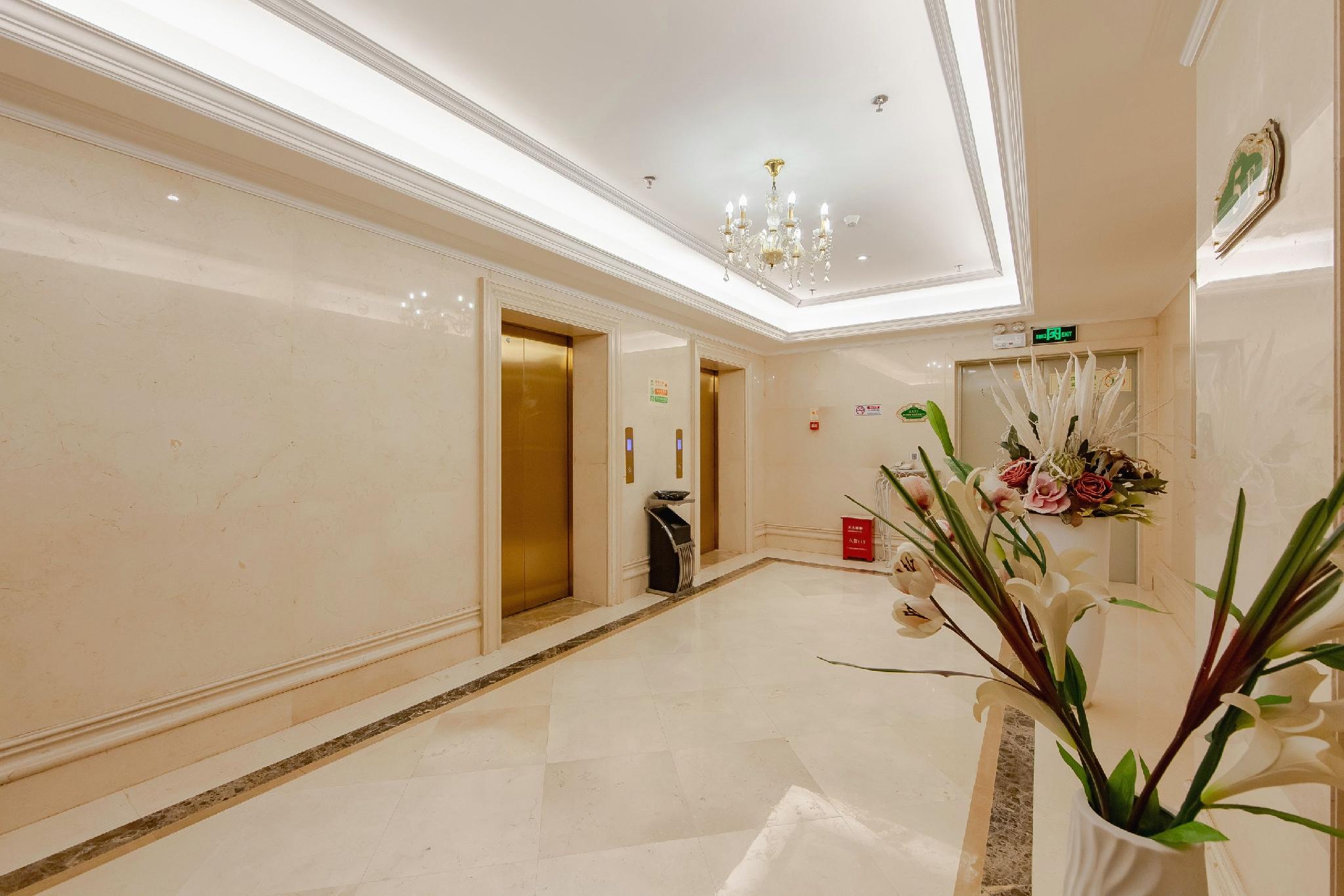 Vienna Hotel (Guangzhou Panyu Qiaonan Aoyuan Square) 15/50