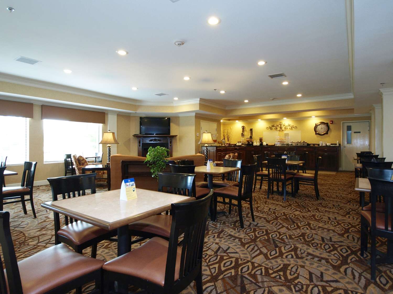 Best Western Plus Valdosta Hotel and Suites 31/41