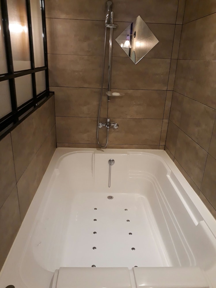 2Day Hotel 45/50