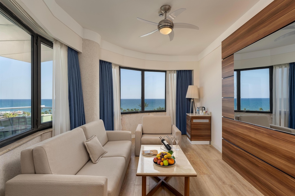 Limak Atlantis Deluxe Hotel & Resort 30/46