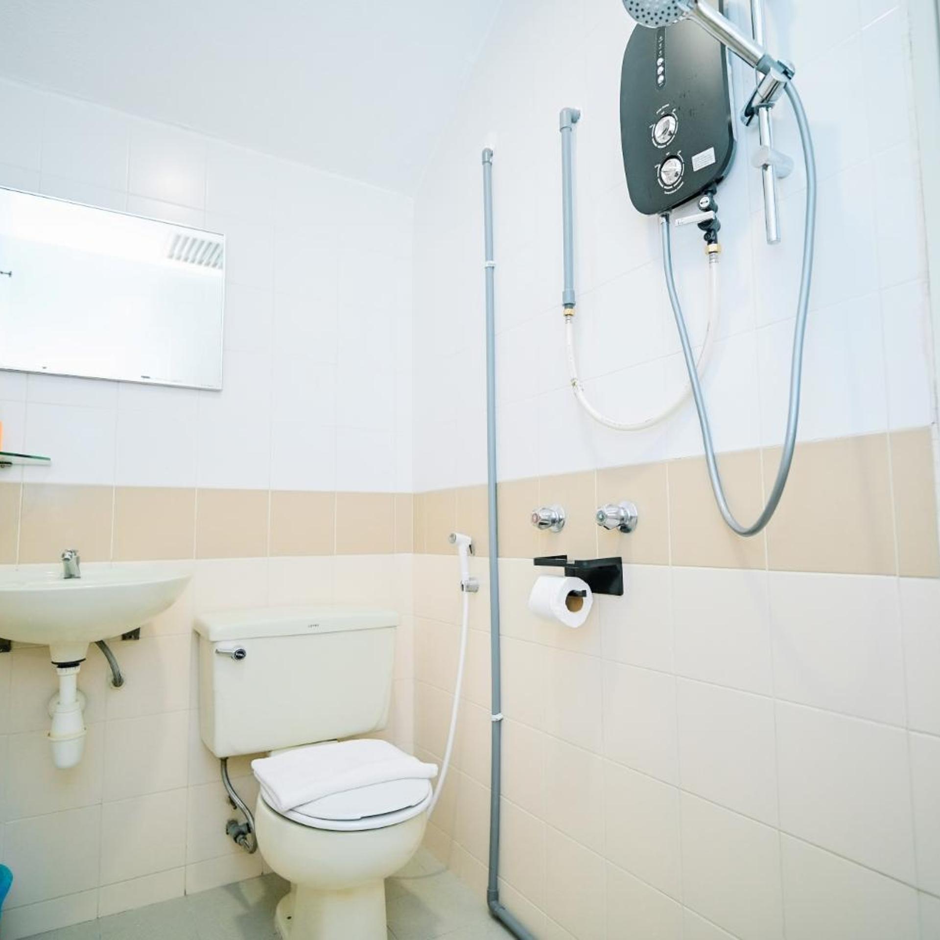 Swing & Pillows at Petaling Street Kuala Lumpur 56/57