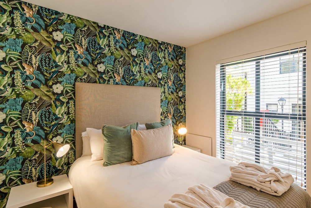 Apartment, King Bed