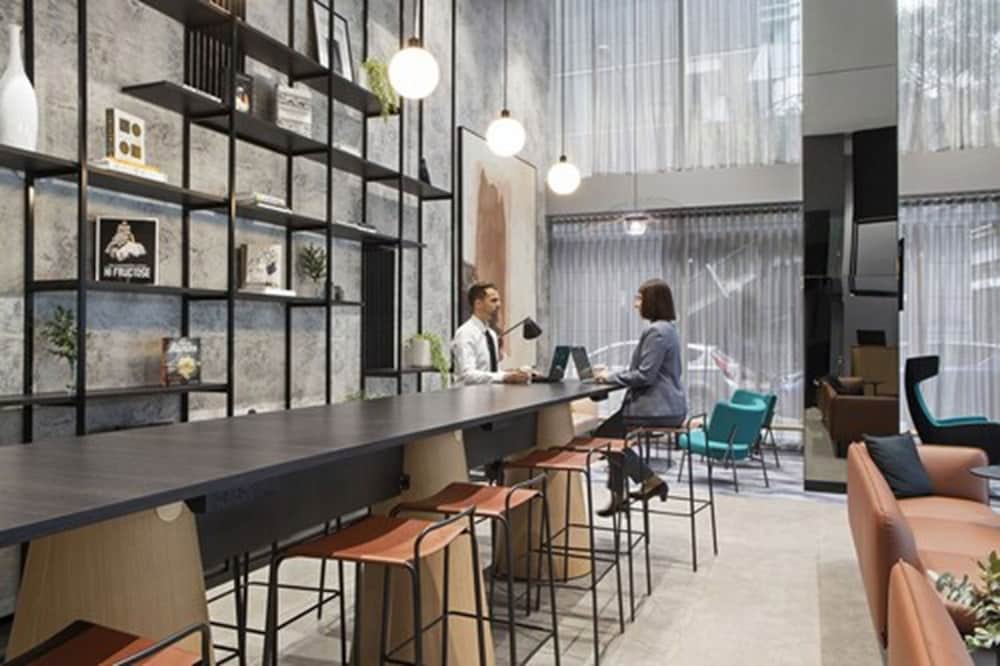 Travelodge Hotel Melbourne Docklands 48/61