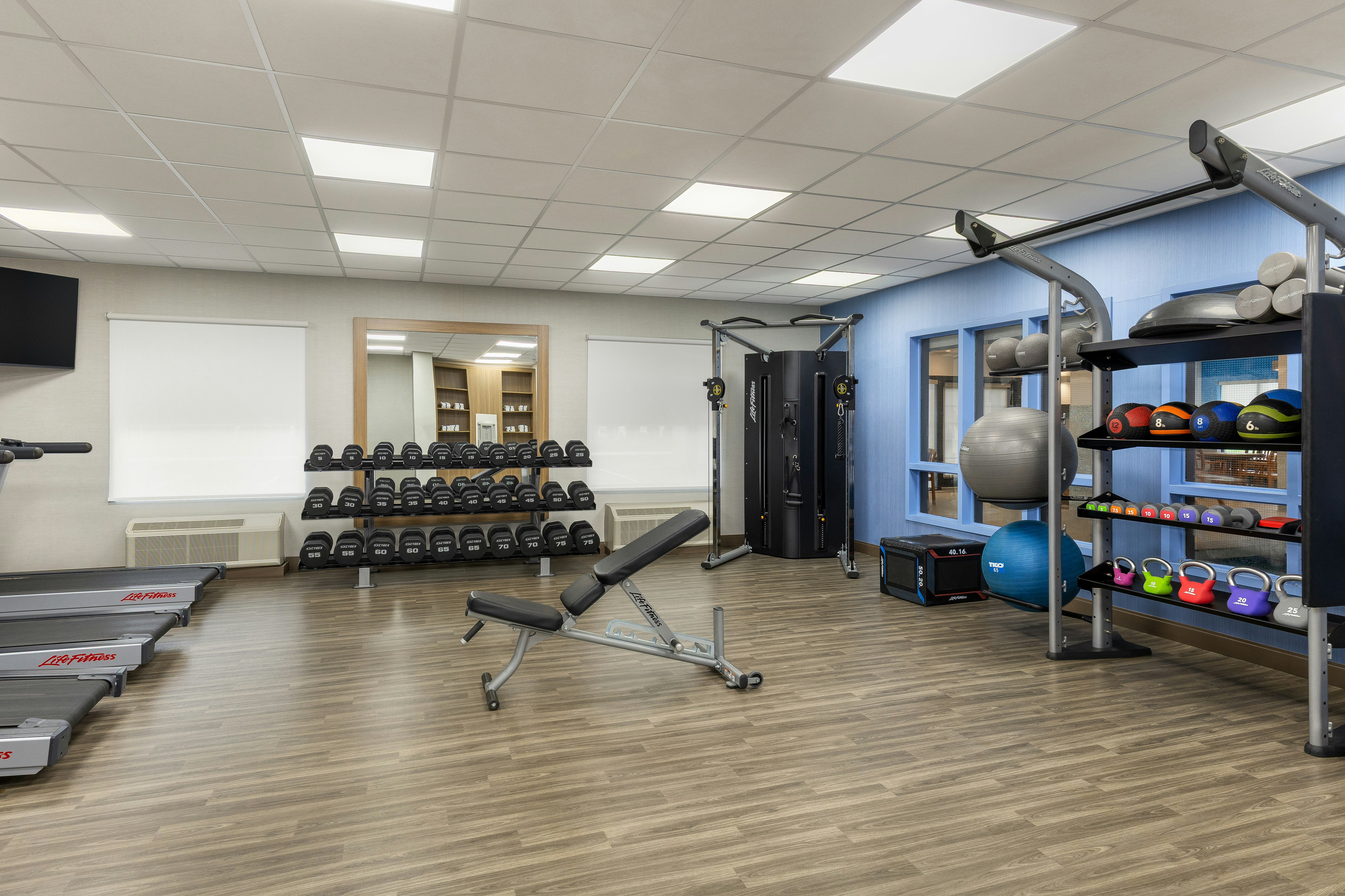 Hampton Inn and Suites by Hilton Montreal Dorval 8/23