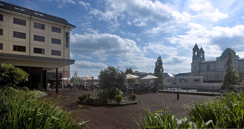 RADISSON BLU HOTEL, ATHLONE 7/67