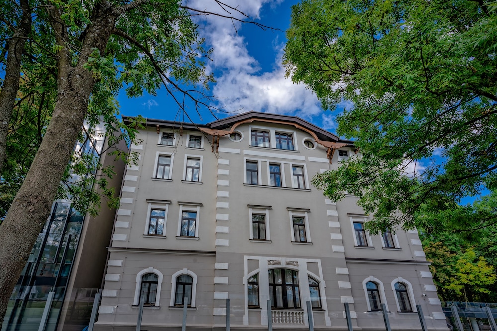 HERITAGE HOTEL KRONE 3/77