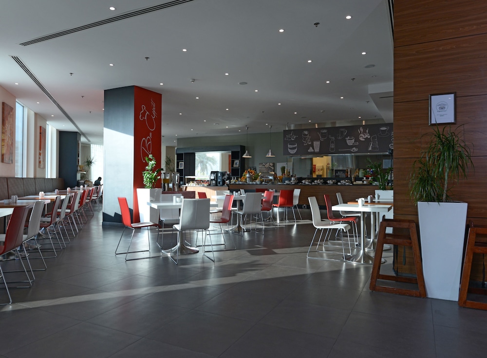 Ibis Seef Manama 55/69
