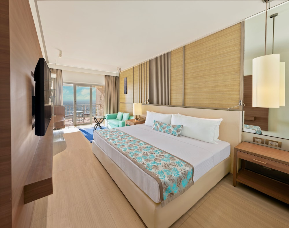 PREMIUM, SEA VIEW, BALCONY