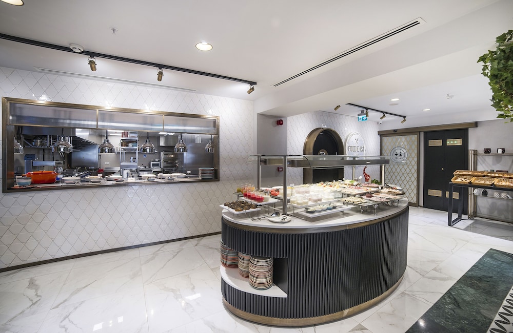 Sura Luxury Milion Hotel & Spa 58/76