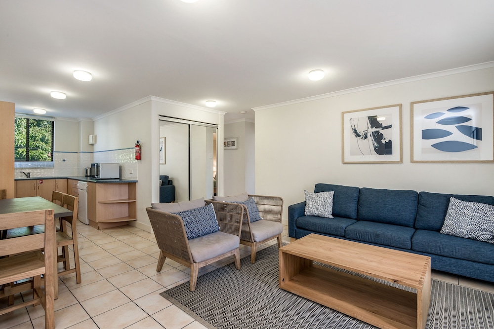 Bayview Beachfront Apartments 19/50