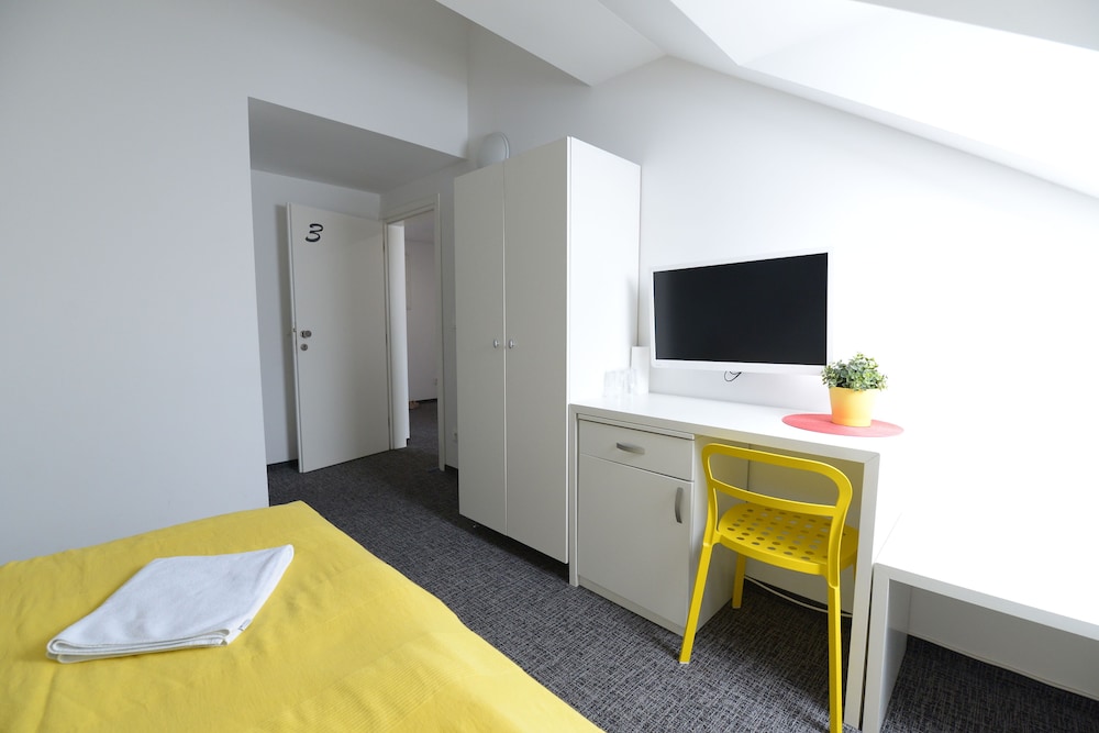 Tia Apartments And Rooms 22/55