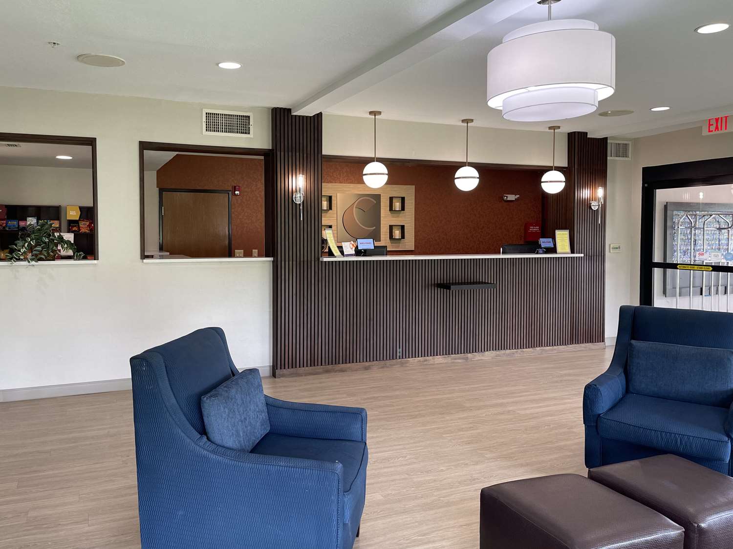 Comfort Suites San Antonio SeaWorld - Lackland AFB 8/39