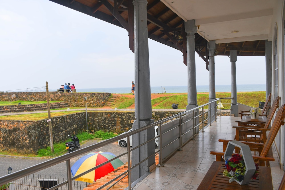 Rampart View Guest House 38/48