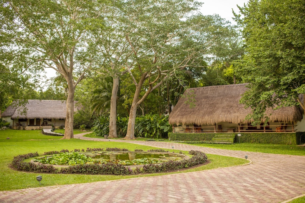 The lodge At Chichen Itza 44/50