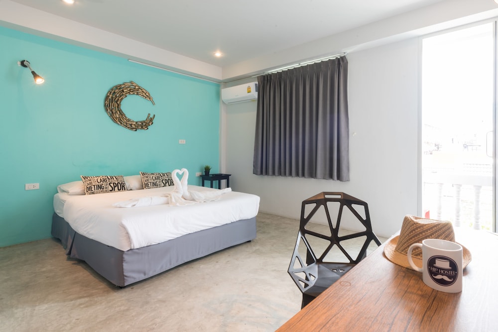 Hip Hostel 24/46