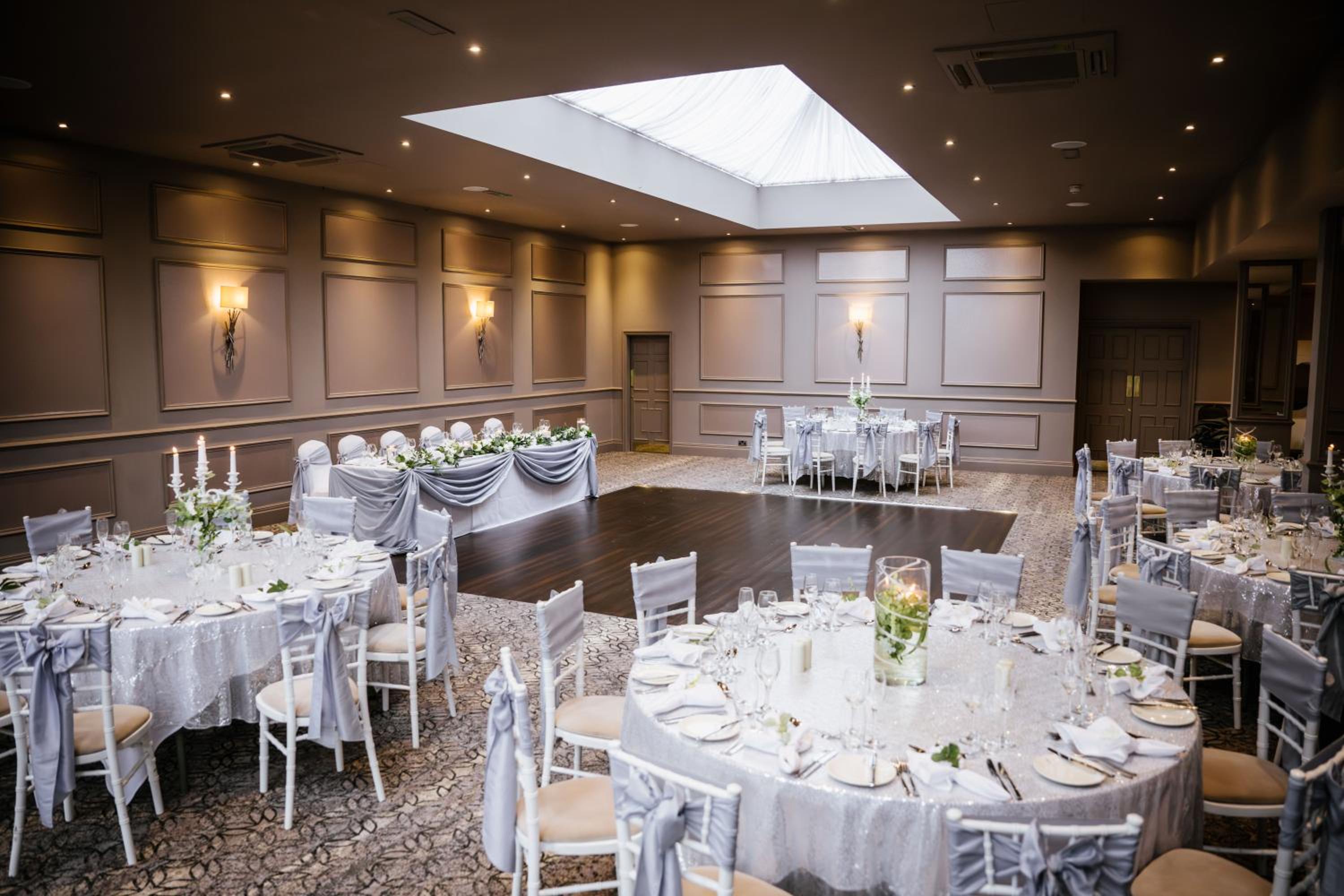 Clifton Arms Hotel 41/58