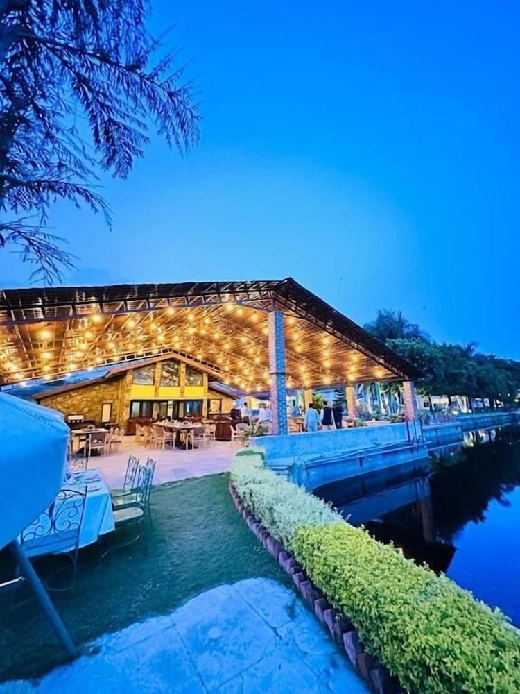 Shikarbadi Hotel 2/50