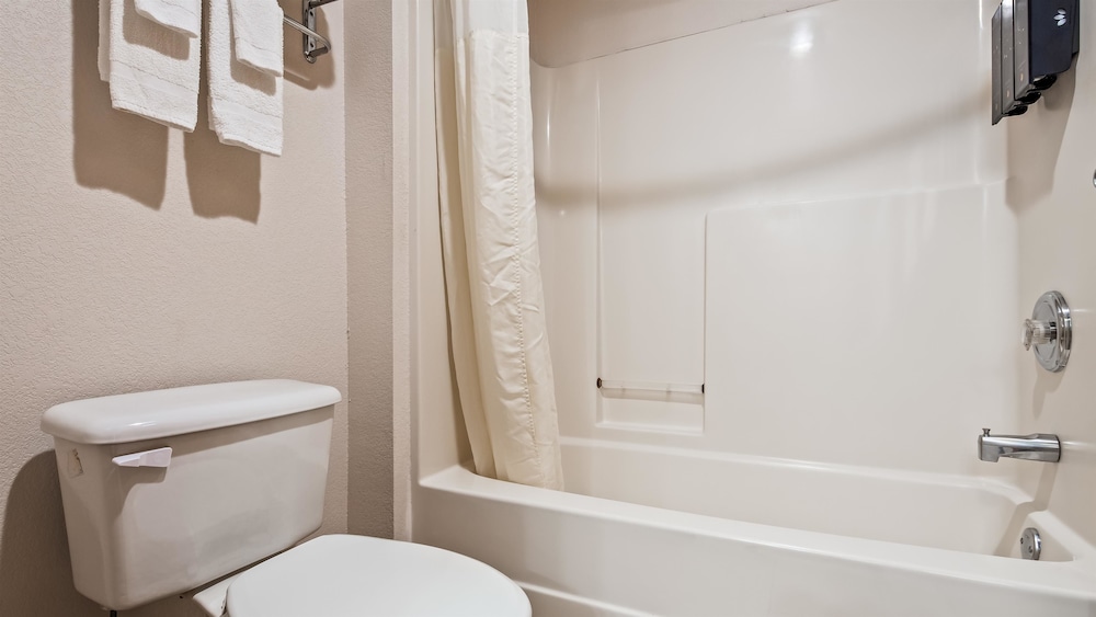 Best Western Des Plaines Inn 12/36
