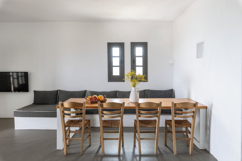 Acron Villas 36/50